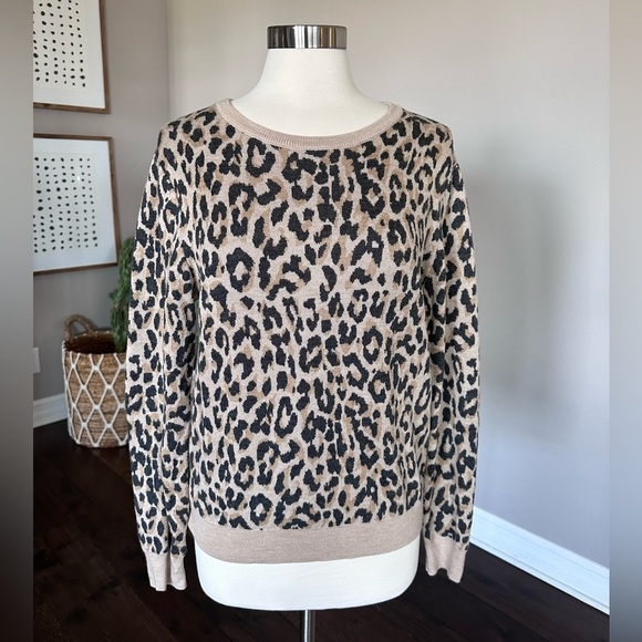 EUC J Crew Merino Wool Leopard Teddy Crewneck Pullover Sweater - Picture 4 of 11